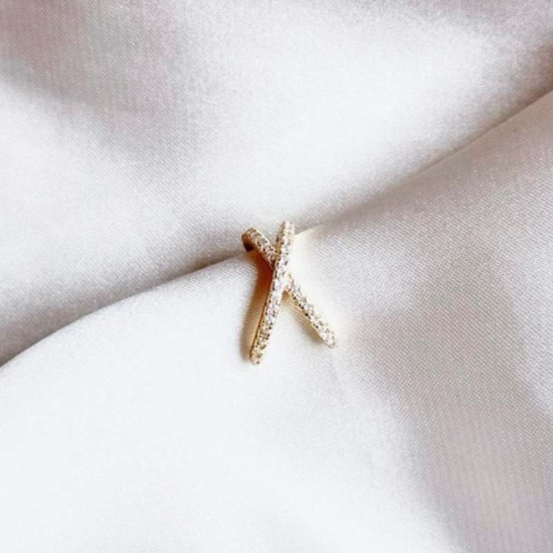 MAHÉ earring