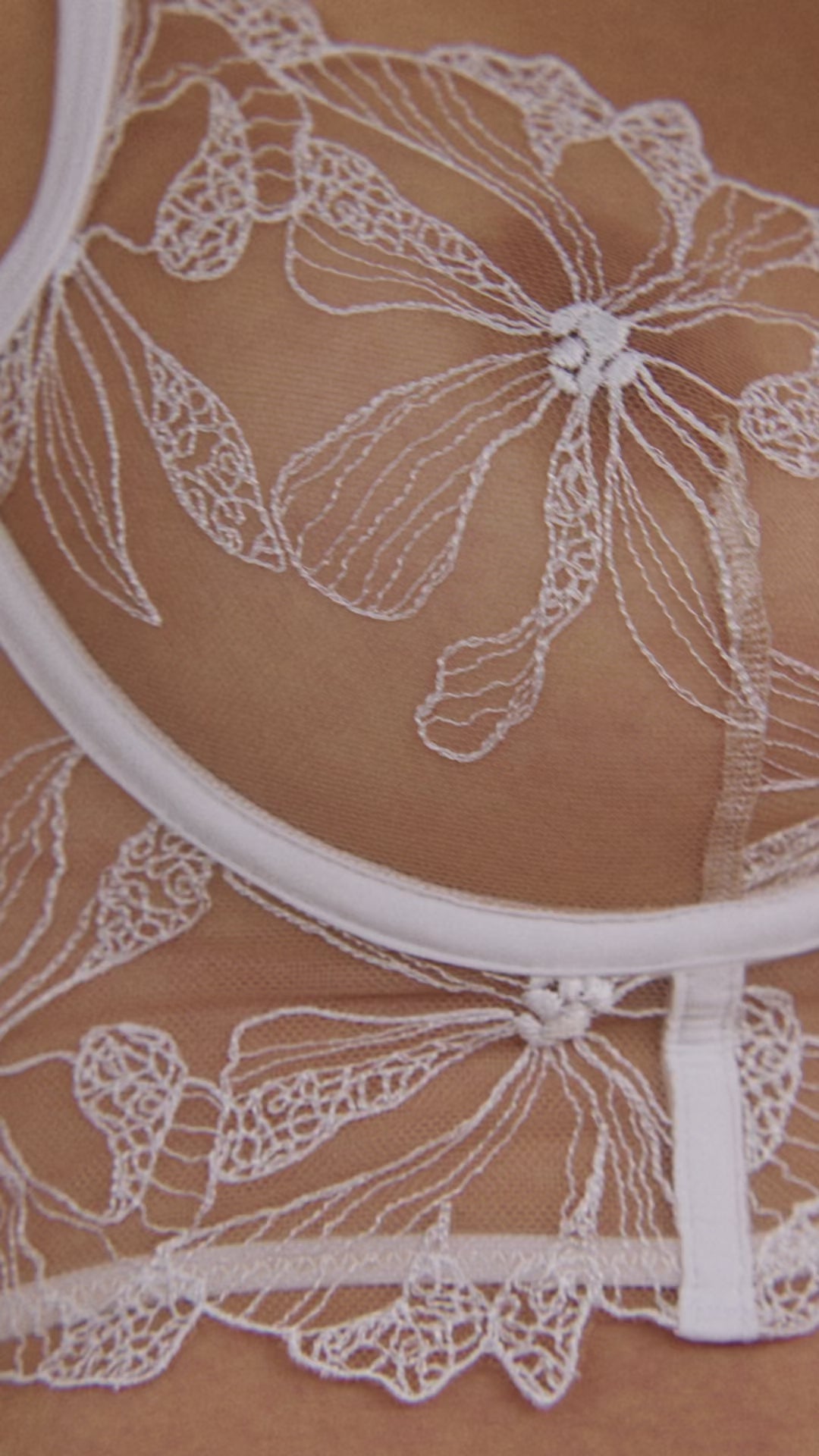 ensemble-lingerie-blanc-ivoire-ete-dentelle-transparent