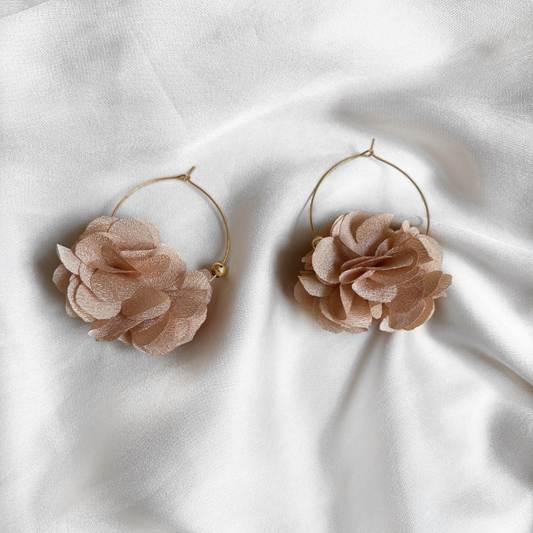 Boucles d'oreilles AIME | Beige poudré