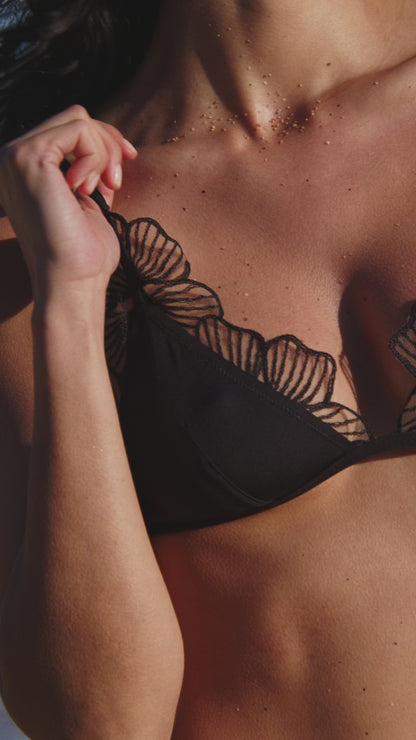 GABRIELLE triangle swimsuit | Black