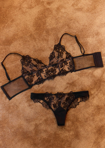 GAÏA Triangle Bustier Bra | Black